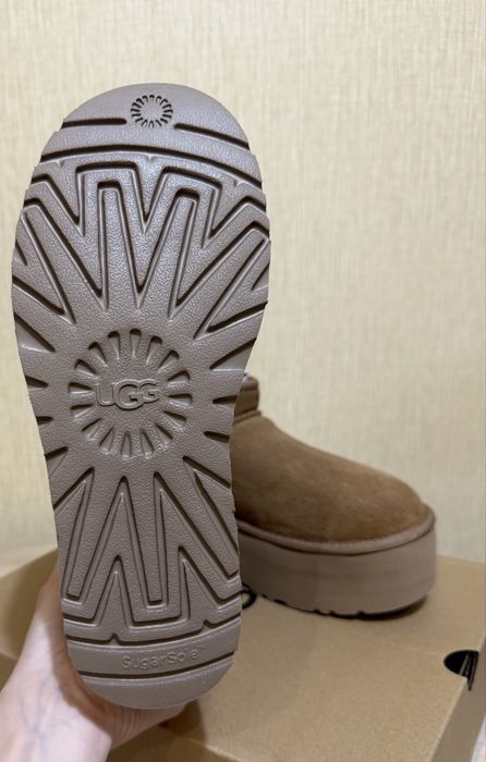 Замшеві чоботи UGG