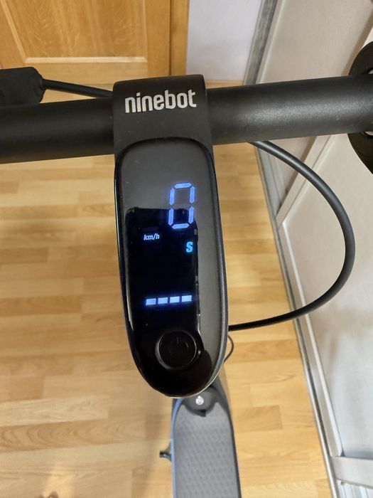 Електросамокат Segway Ninebot F25E