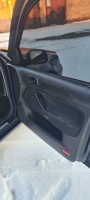 В продажі Golf 4 1.9 TDI. У відмінному техні,ному стані.