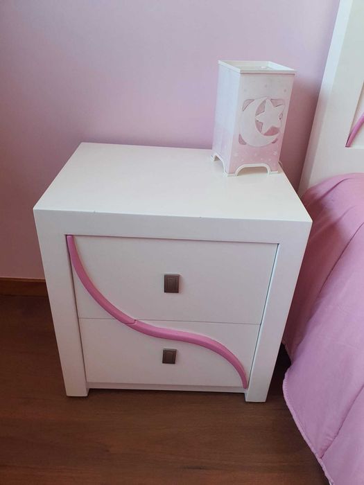 Quarto de menina completo