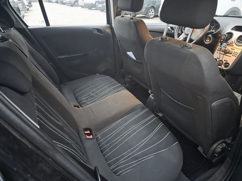 Corsa D 1.2 125000km
