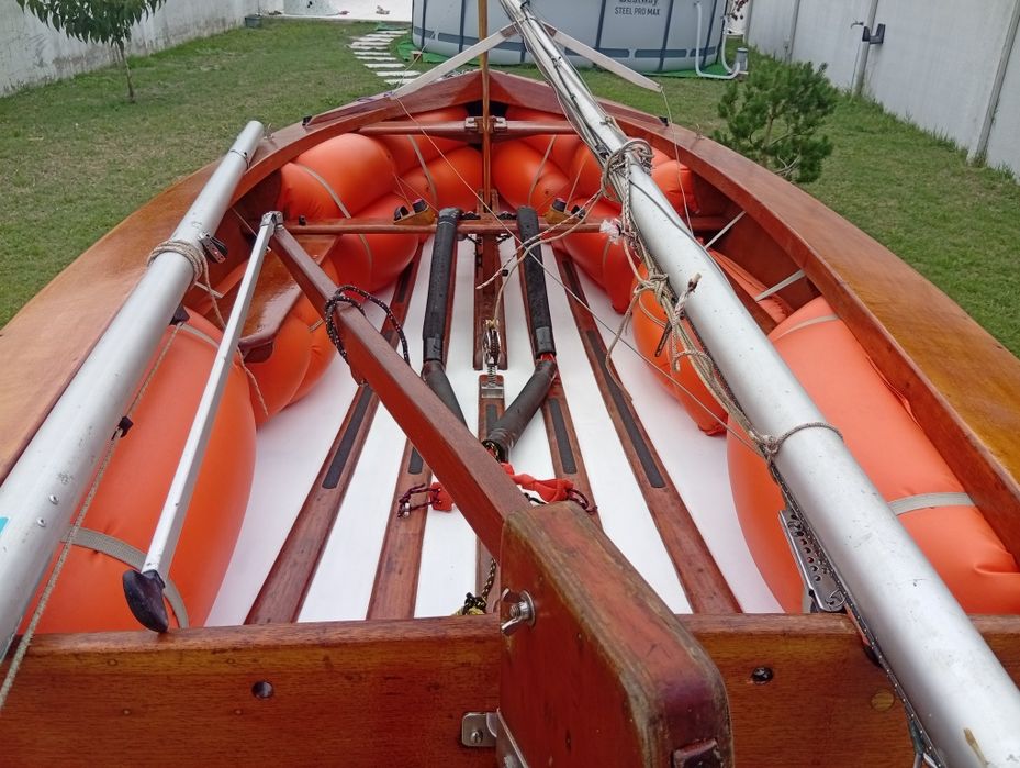 Barco à vela  - Vaurien