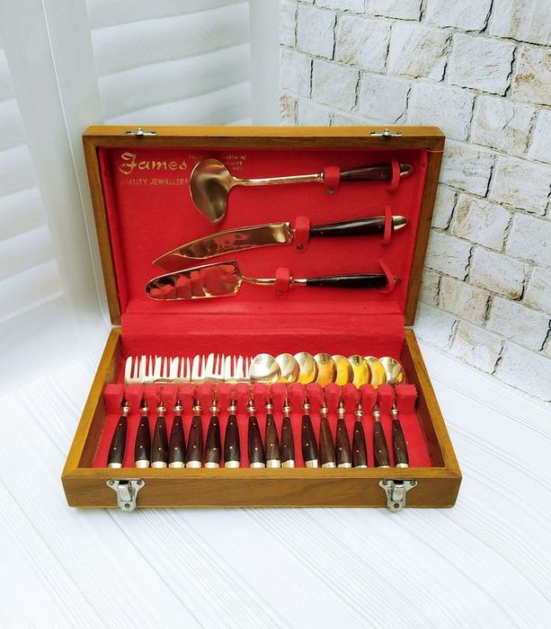 Десертный набор на 8 персон. Бронза, палисандр