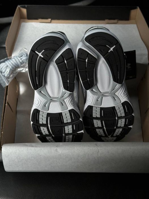 Кросівки Under Armour Sola White Metallic