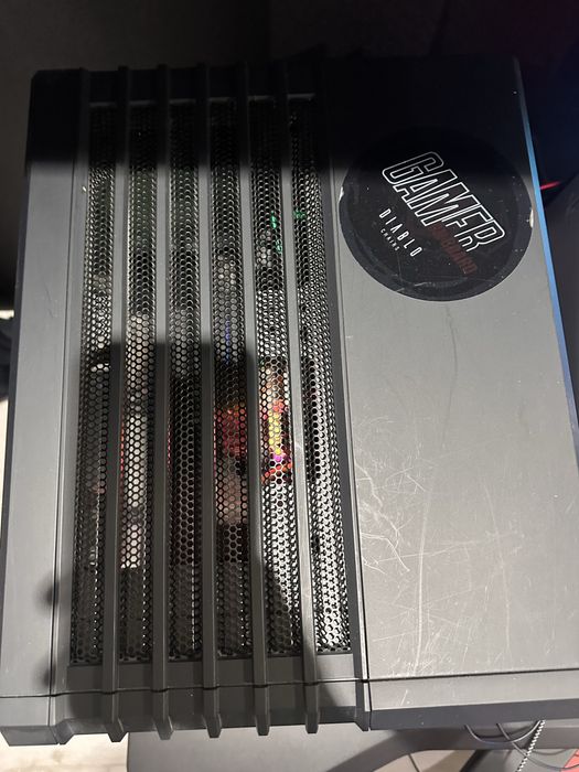 Komputer stacjonarny Game’ingowy