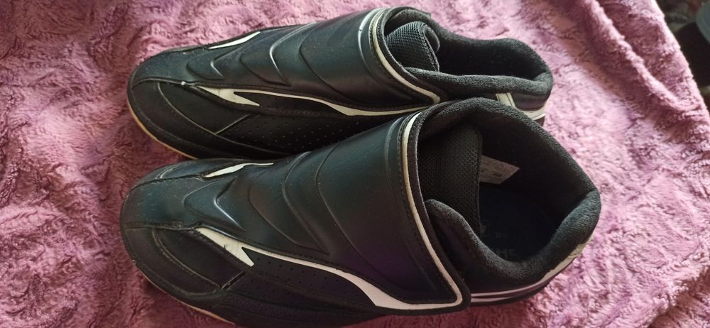 Продам бутсы велосипедные