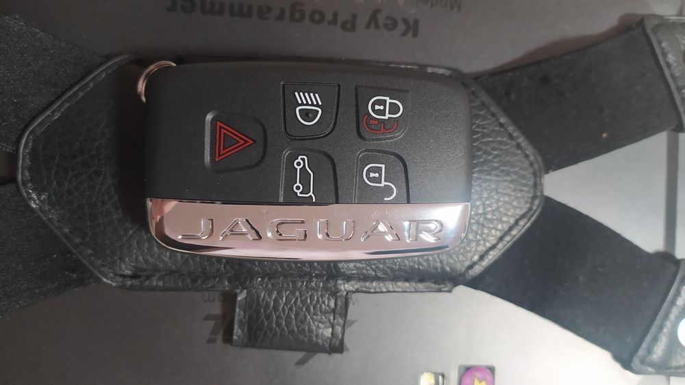 ключ Land Rover 2012-2024 Discovery Sport Evoque Vogue Jaguar XE XJ XF