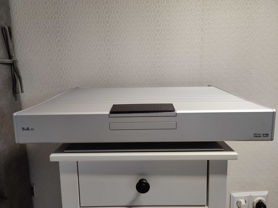 Hi-Fi ресівер T+A K6