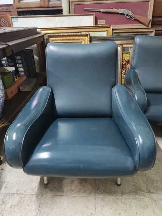 Conjunto de Sofá e Poltrona Vintage – Anos 50