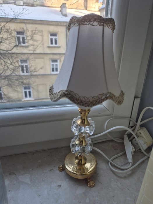 Lampa z abażurem