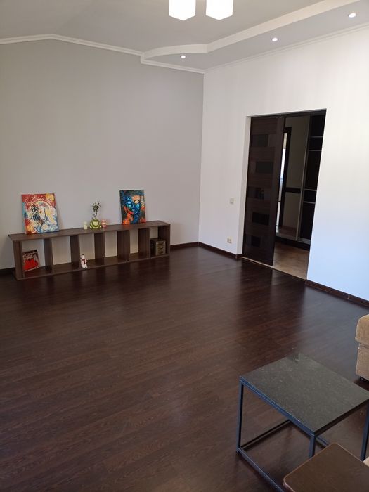 Продам 2 км квартиру, в.Стуса ,можливі Держпрограми