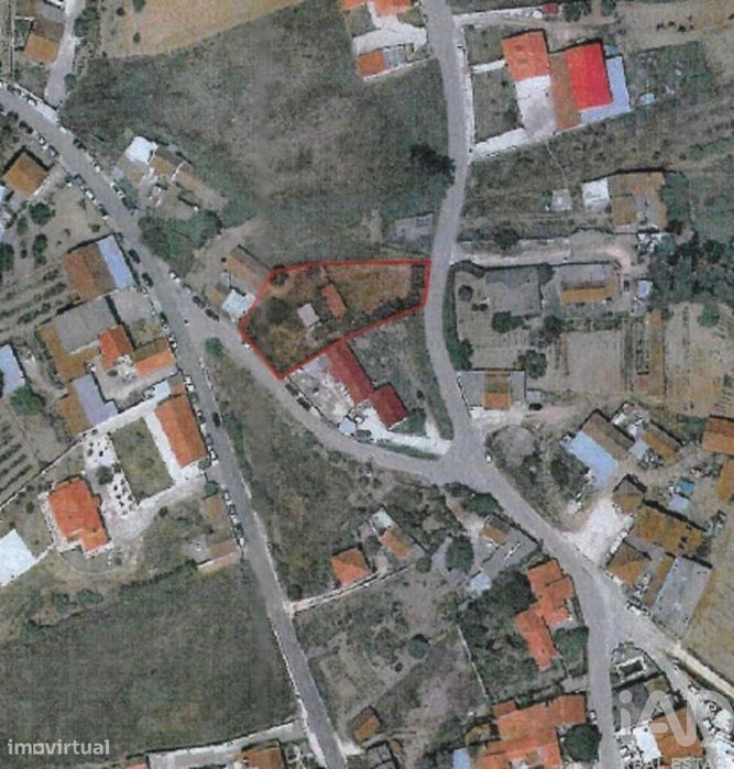 Terreno em Salir de Matos de 340,00 m2