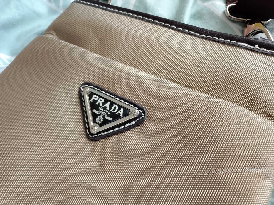 Prada listonoszka