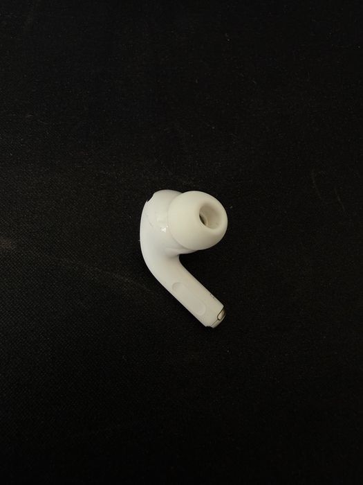 Apple AirPods Pro 2 (USB-C) — Праве вухо (A3047)
