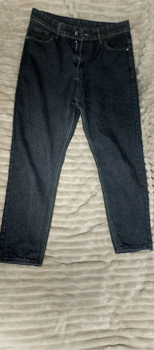 Jeans Evisu , Guess , Vans