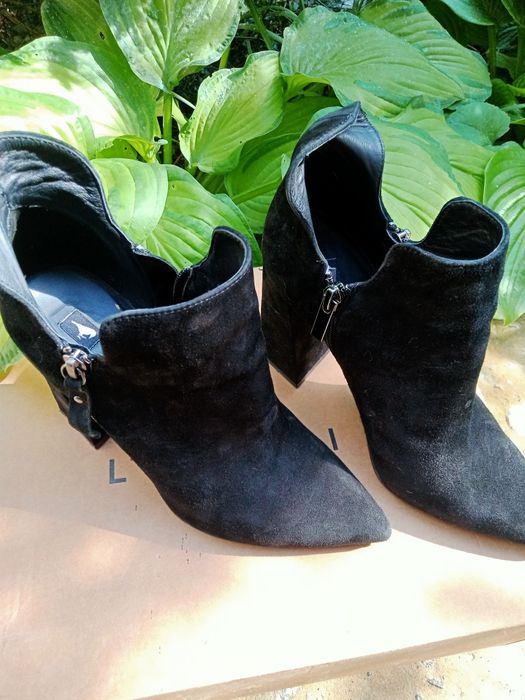 Ботильйони L Carvari, 38 розмір