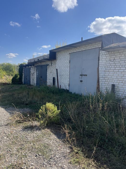 Продам большой гараж