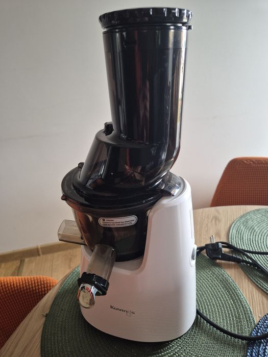Wyciskarka wolnoobrotowa Kuvings C9500