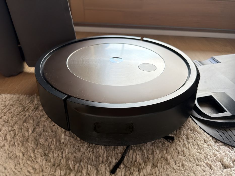 Robot sprzątający IROBOT Roomba j9+