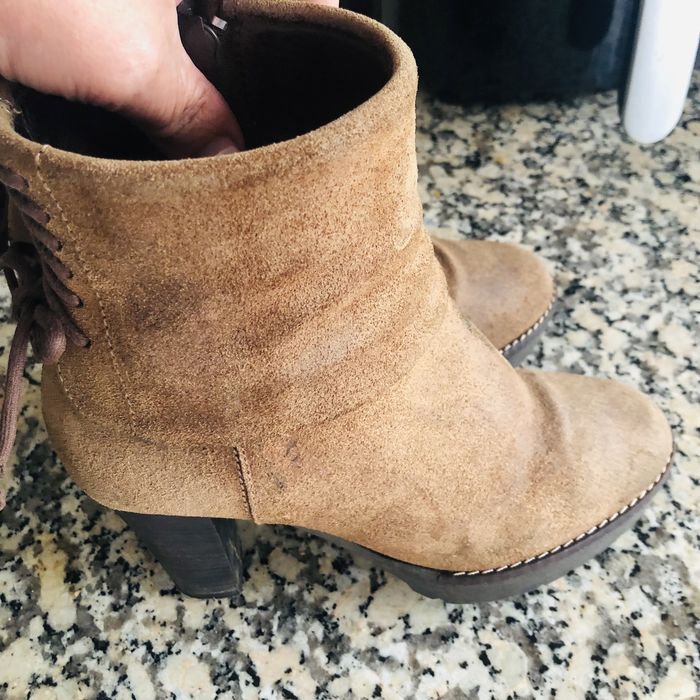 Botas de senhora em camurça tam 37