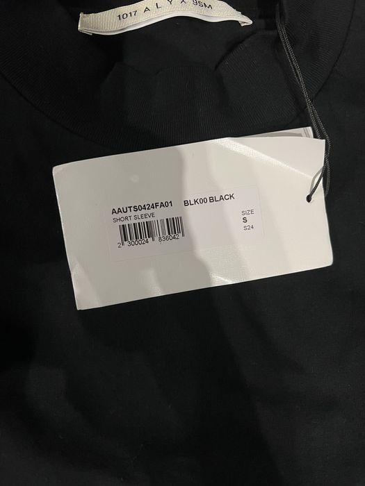 Футболка 1017 ALYX 9SM S розмір
