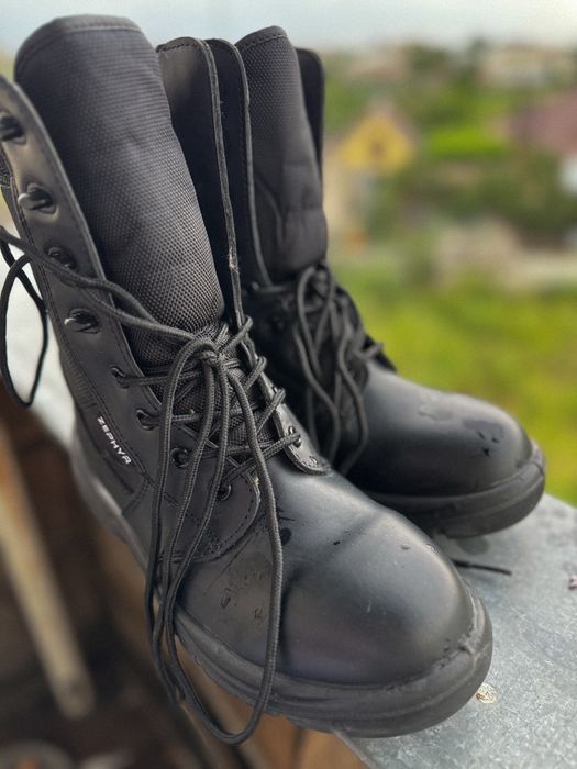 Черевики (берці) Lowa Zephyr Grom ZX07