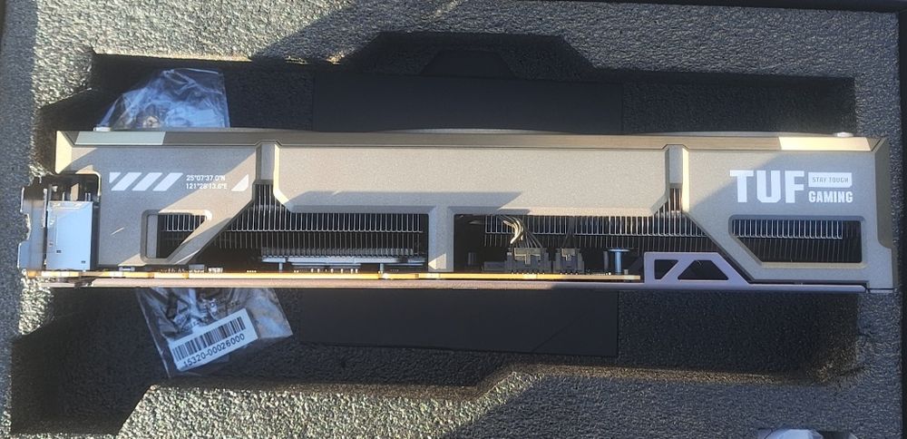 Видеокарта ASUS TUF-RTX5070-O12G-GAMING Б/У