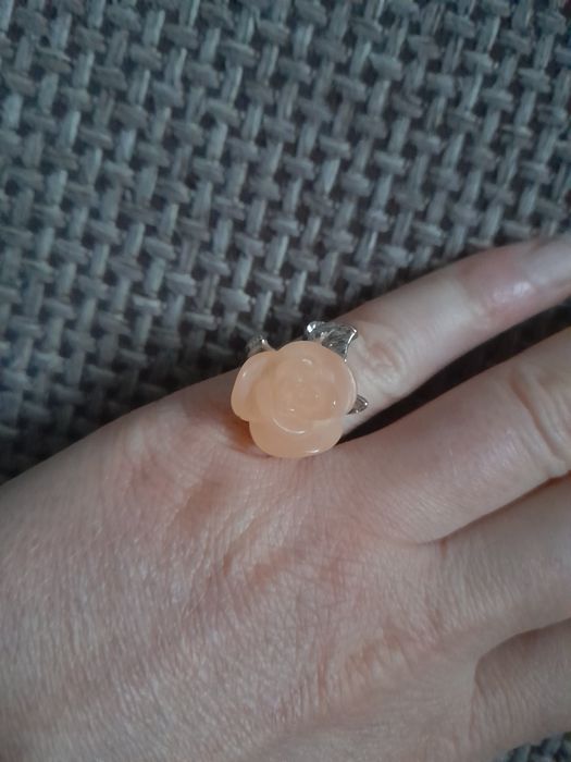 Pierścionek róża Rose pierścień biżuteria na dłoń