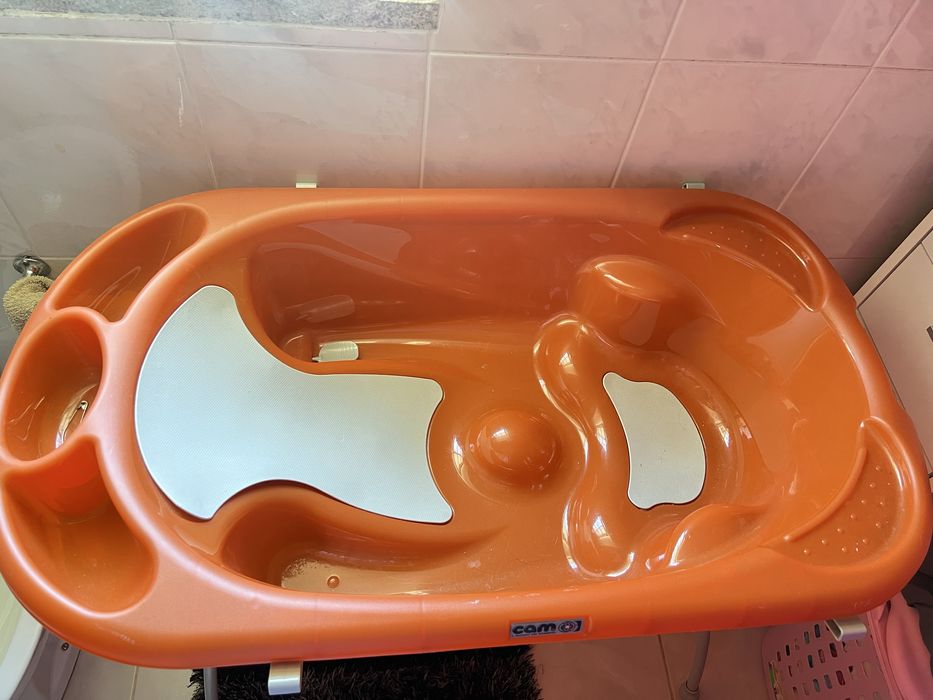 Banheira bebe com suporte