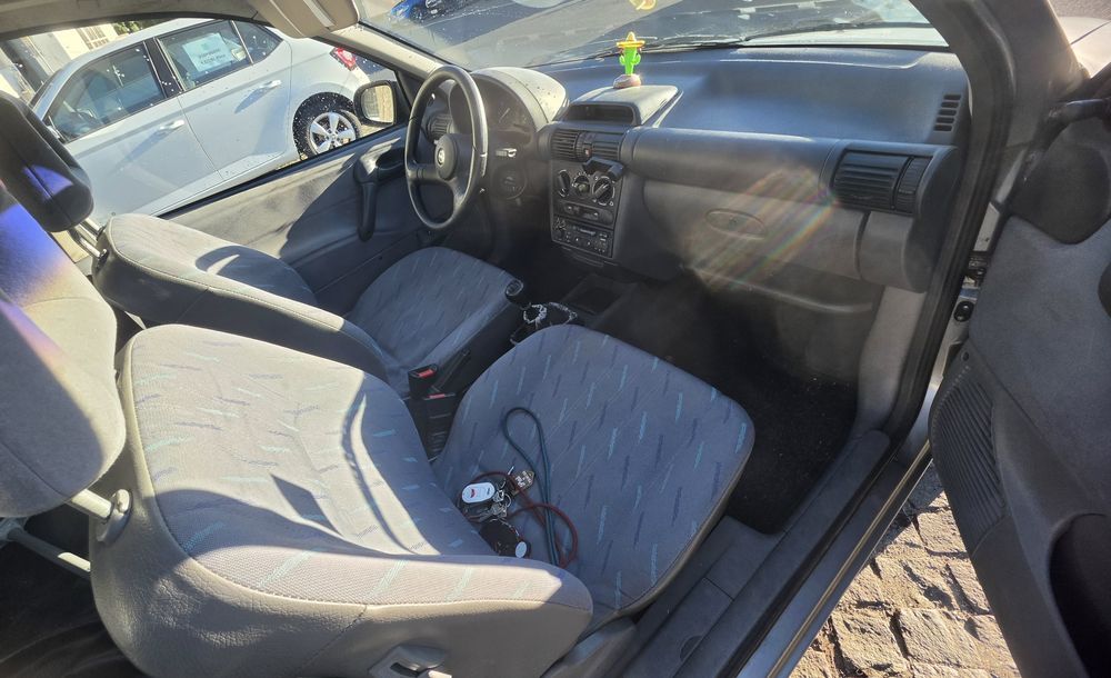 Opel corsa  1.2 gasolina apenas 70 mil km — photo 4