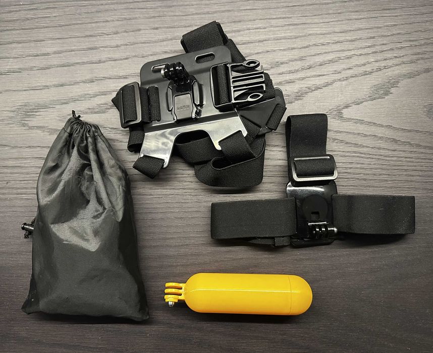 GoPro Hero 11 c/ Acessórios