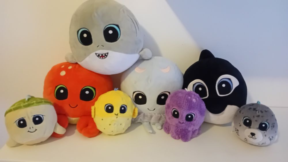 Peluches bando do mar