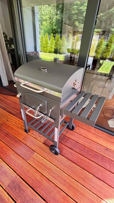 Grill węglowy, nowy, na gwarancji producenta