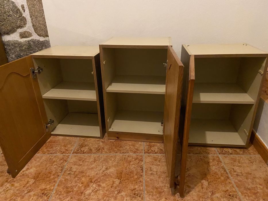 Cozinha rústica carvalho — 4 módulos base + painel bancada + garrafas gás