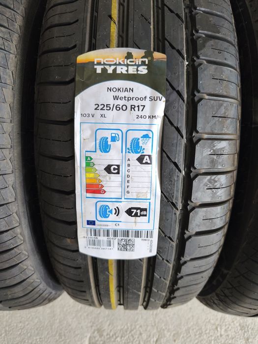 Komplet opon Nokian Wetproof Suv 225/60 R17