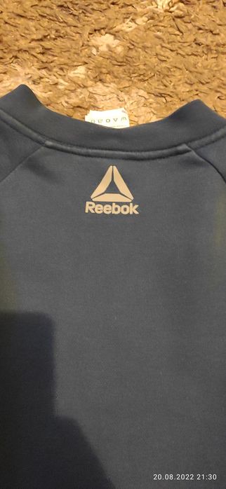Бомбер Reebok в отличном состоянии размер M.