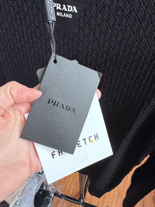 Джемпер сітка Prada