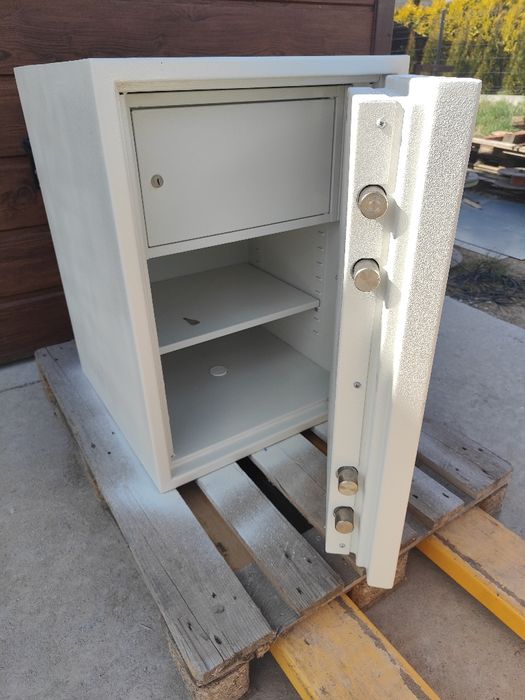 Konsmetal kl. III sejf szafa kasa pancerna na broń dokumenty