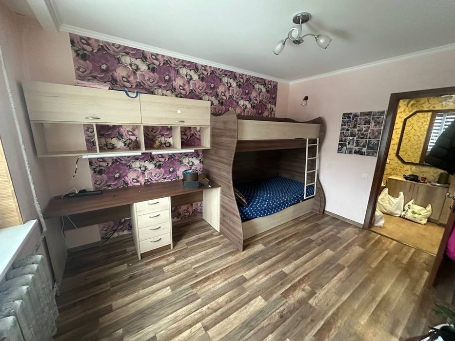 Здам 2-х кімнатну квартиру в довгострокову оренду.