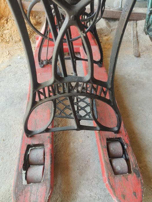 Máquina costura Naumann