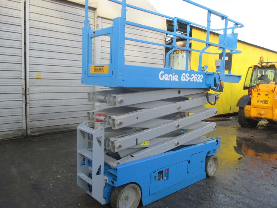 Podnośnik nożycowy 10 m Genie GS2632 (JLG Haulotte) UDT