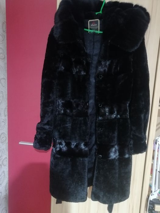 Шуба мутон норка р 42,есть капюшон