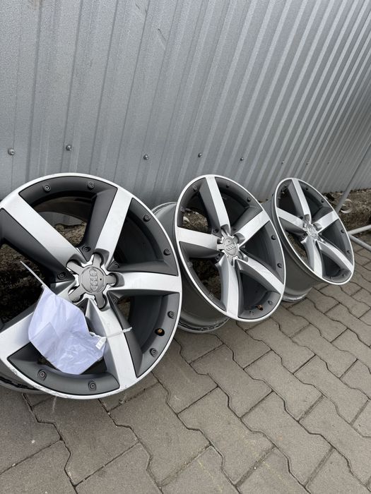 Диски Audi 7.5R17 ET36 Dia 57.1 5x100