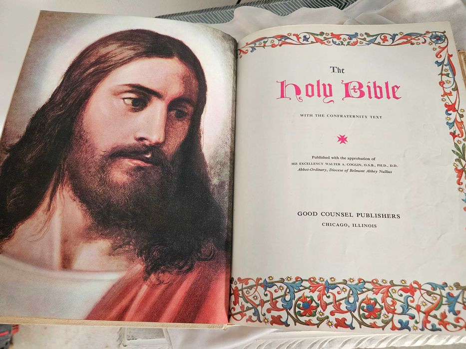 Bíblia Sagrada / Holy Bible