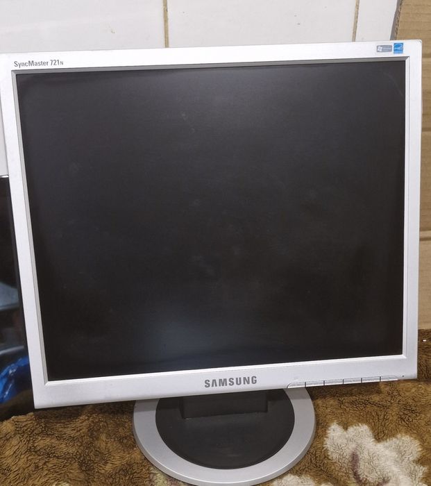 Продам  монітори