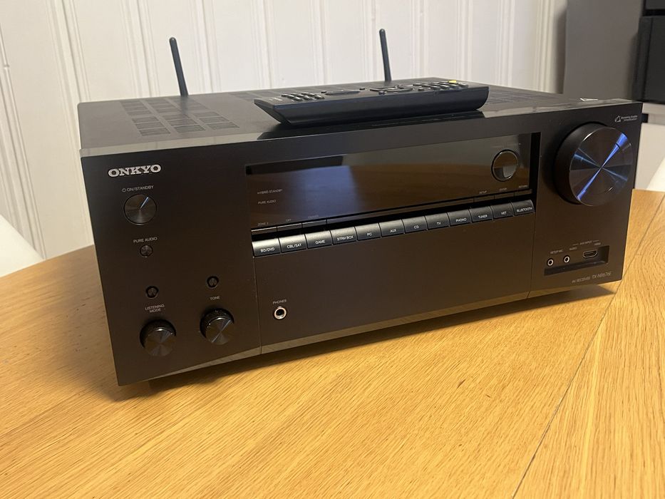 Amplitiuner Onkyo tx-nr676e