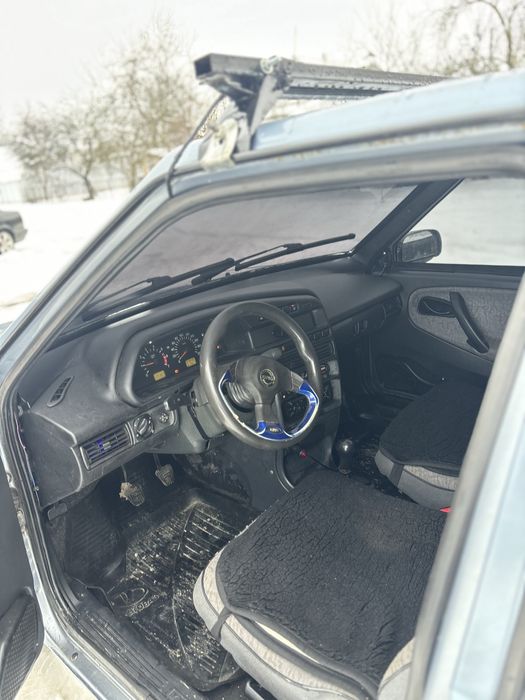 продам ваз 2109 машина ідеальна всьо зроблено