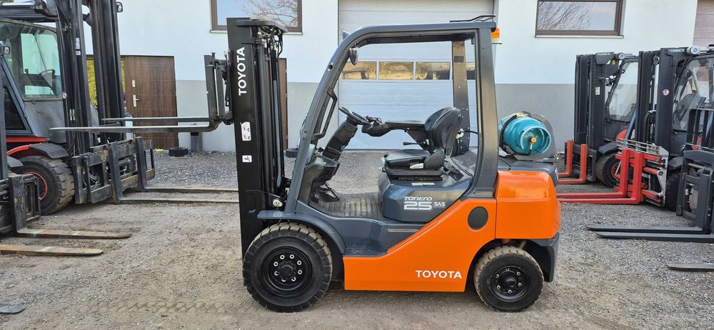 Wózek Widłowy Toyota 8FG25 - Duplex 3.20 m - Tylko 5100 mth  - 4 sekcje - Waga - Stan BDB
