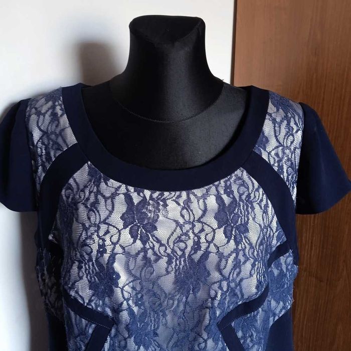 Wizytowa sukienka granat koronka r. 48/50