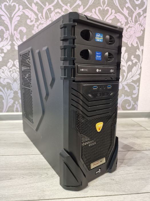 Комп’ютер (4 ядра / 8GB RAM / SSD+HDD / Radeon 550)
